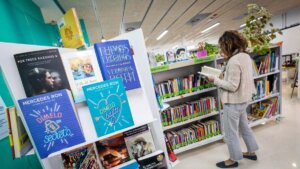 Biblioteca Muncipal. Dia de la Dona Web